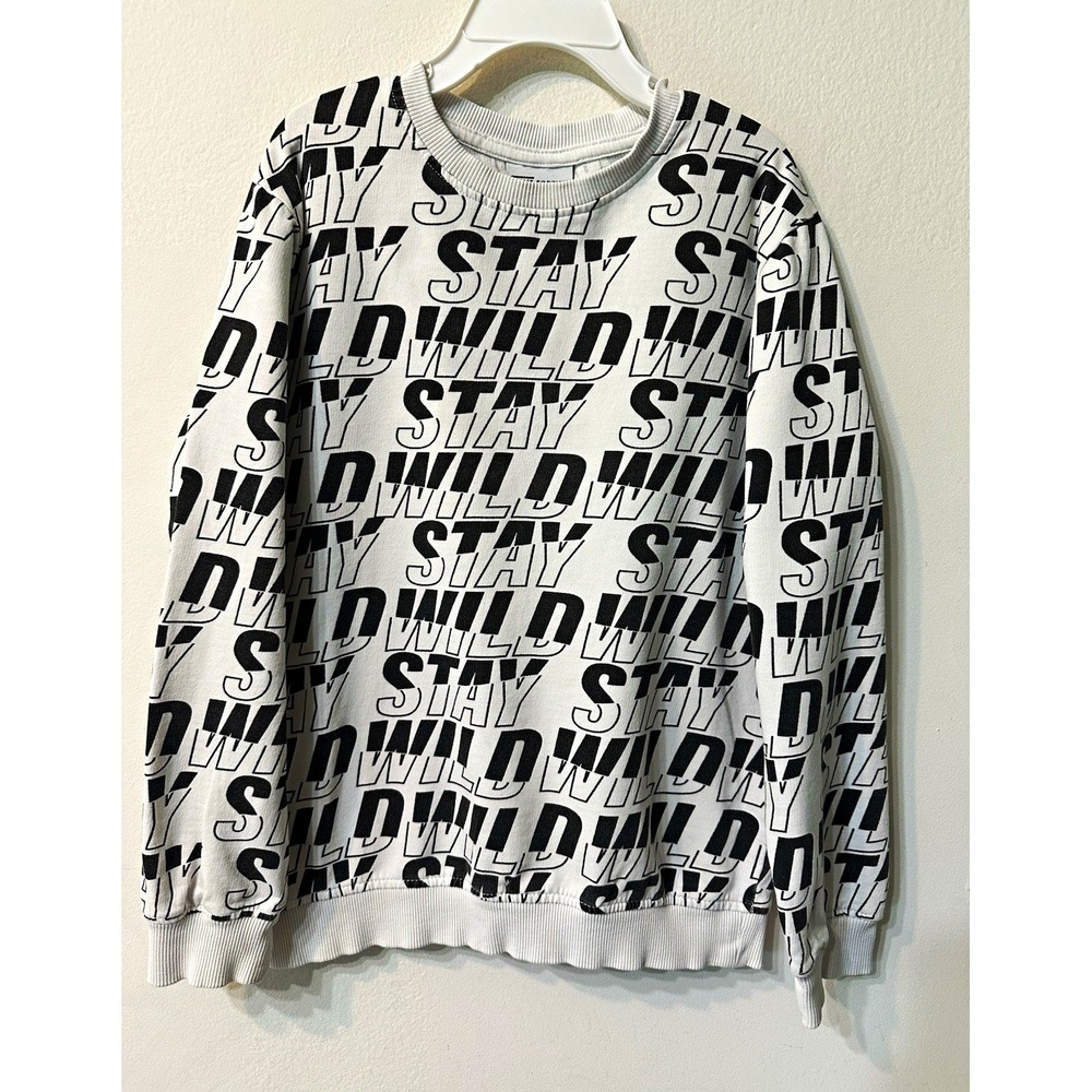 Fame Forever Kids Crewneck Sweatshirt Size 8-9Y White Black Stay Wild Graphic